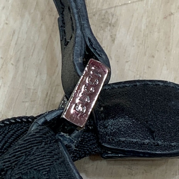 Vintage Authentic Gucci Mini Purse with Dustbag - Picture 4 of 9